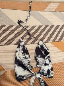 Stylish Tie-Dye Halter Bikini Top