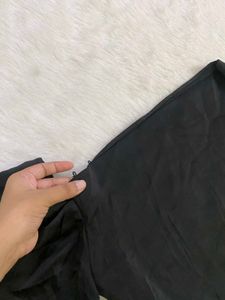 Chic Black Off-Shoulder Puff Sleeve Top