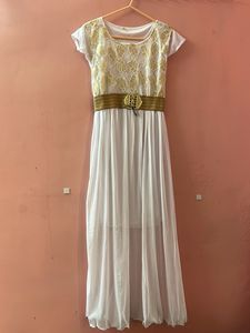 Beautiful Maxi White &amp; Gold Dress