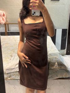 Brown Mini Dress with a waistchain