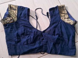 Elegant Paisley Pattern Navy Saree With blouse