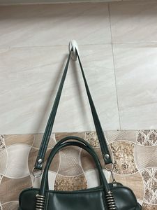 Stylish Green Leather Handbag