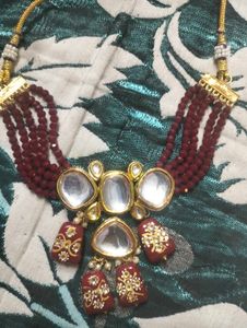 Elegant  Jewellery Set In maroon Colour
