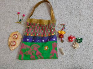Ethnic Clutch with goodies ✨