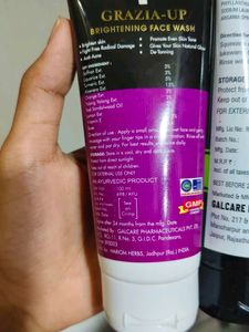 GRAZIA-UP Face Wash Combo