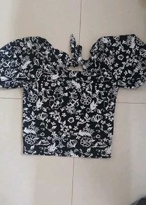 Black Floral Tie-Back Puff Sleeve Top