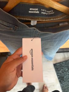 New amazon basics Comfortable Women's Blue Jeans