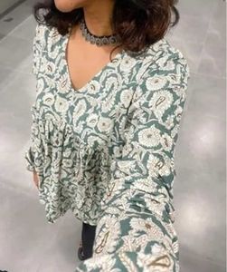 Elegant Green Paisley Print Kurta