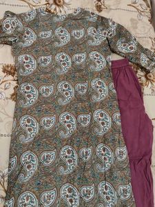 Elegant Paisley Print Kurta
