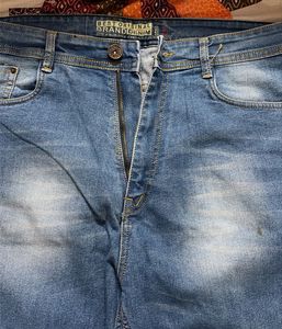 blue straight fit jeans - 34 size