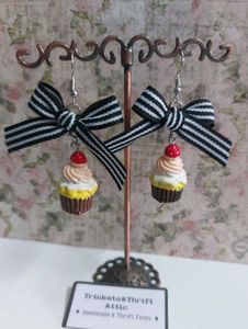 Cupcake Striped Bow Earrings