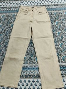Stylish Beige Straight Leg Jeans
