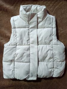 ZARA Selvee Less Puffer  Jacket