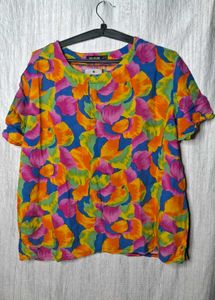 Vibrant Floral Print Short Sleeve Top