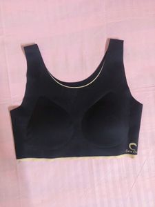 Comfortable Seamless Sports Bra