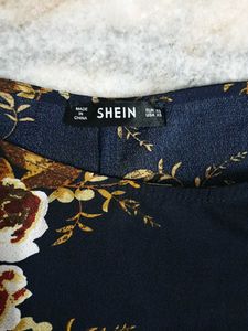 🦋Floral Print Navy Blue Dress