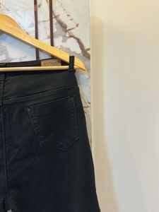 Chic Black Denim Jeans, Waist-38 Strechable