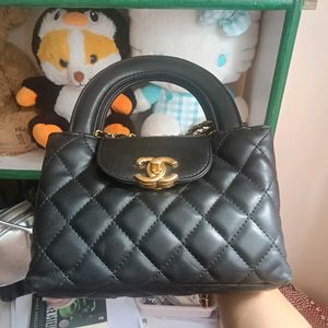 SALE 🚨🚨🚨🚨. Brand New Chanel hand Bag
