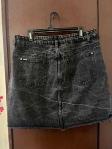 A symmetrical Denim Skirt