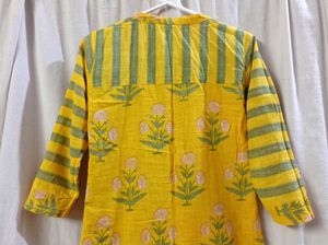 Beautiful Front Slit Kurti