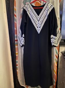 Elegant Black Kurta with White Embroidery