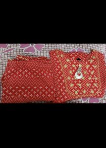 Red Bandhani Kurta Set with Earrings free