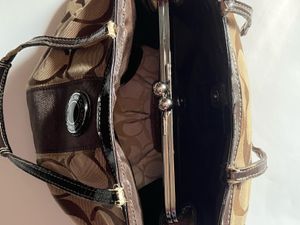 Coach Kisslock Tote Bag