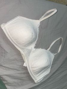 Set of 6 premium bras in size :34B