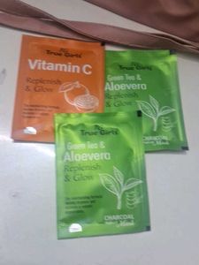True Girls Vitamin C &amp; Green Tea Masks