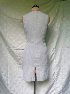 Classic V-Neck Sleeveless Sheath Dress