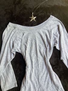 grey offshoulder three quarter sleeve tee
