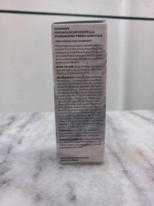 skin 1004 Madagascar centella serum