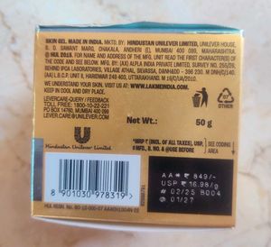 Lakme Hyaluronic Dewy Gel Creme