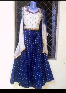 bust 38 Elegant Blue &amp; White Embroidered Kurta Set
