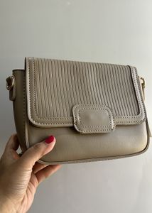 ‼️Price Drop Best Go To Sling Bag With Broad Belt