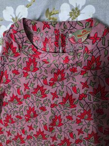 Stylish Floral Print Sleeveless Kurta