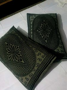 Decorative Throw Pillow 2 sets