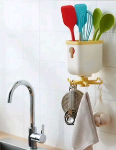 360° Rotating Wall Mounted Kitchen Organizer