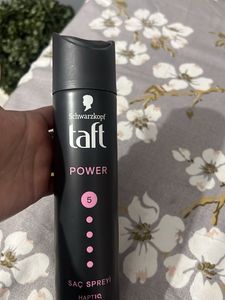 Schwarzkopf Taft Power Hair Spray