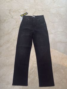 OFF DUTY INDIA Women's Black Straight Fit Jeans