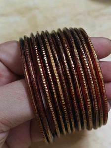 Set of 12 Red and Gold glass Bangles