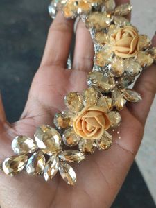 Flower And Stone Set Yellow