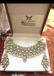 Heavy Exquisite Kundan Necklace and Earring Set