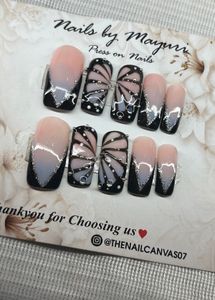 Butterfly Press-On Nails Set