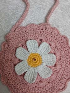 Crochet Daisy Circle Bag