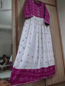 naira kurti