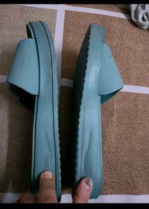 Stylish Teal Buckle Slides in5.5 size 39 no.
