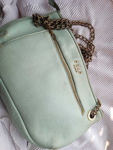 Eske PURE LEATHER Bag ₹2500