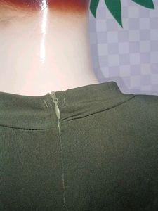 (200)Olive Long Sleeve Bodysuit
