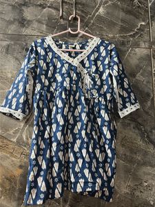 Blue &amp; White Printed Short Kurti